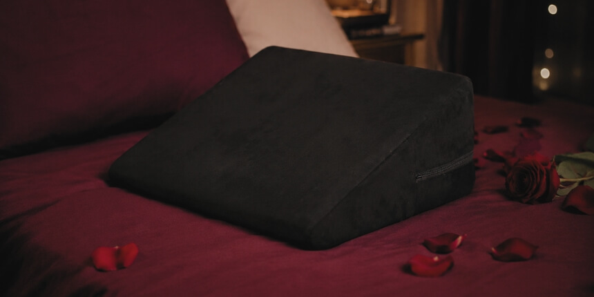 Desirel Magic Pillow -arvostelu pareille ja parempaan asennonvaihtoon | Desirel.fi seksikauppa Suomessa